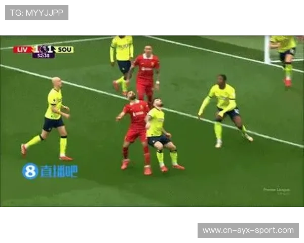 利物浦禁区低平球传中，努涅斯门前点射命中