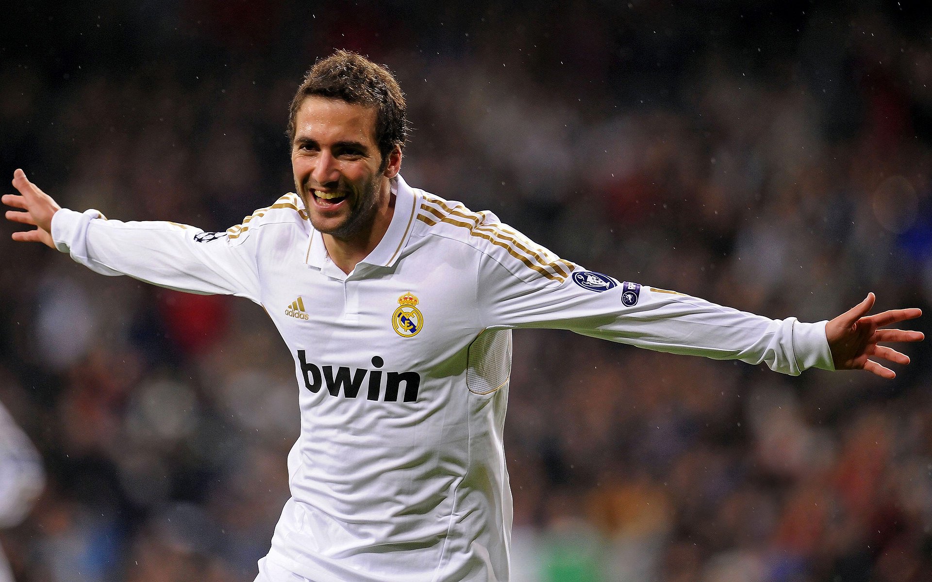 爱游戏app-美洲杯明星演绎：炫技、拼搏、夺冠！，美洲杯巨星