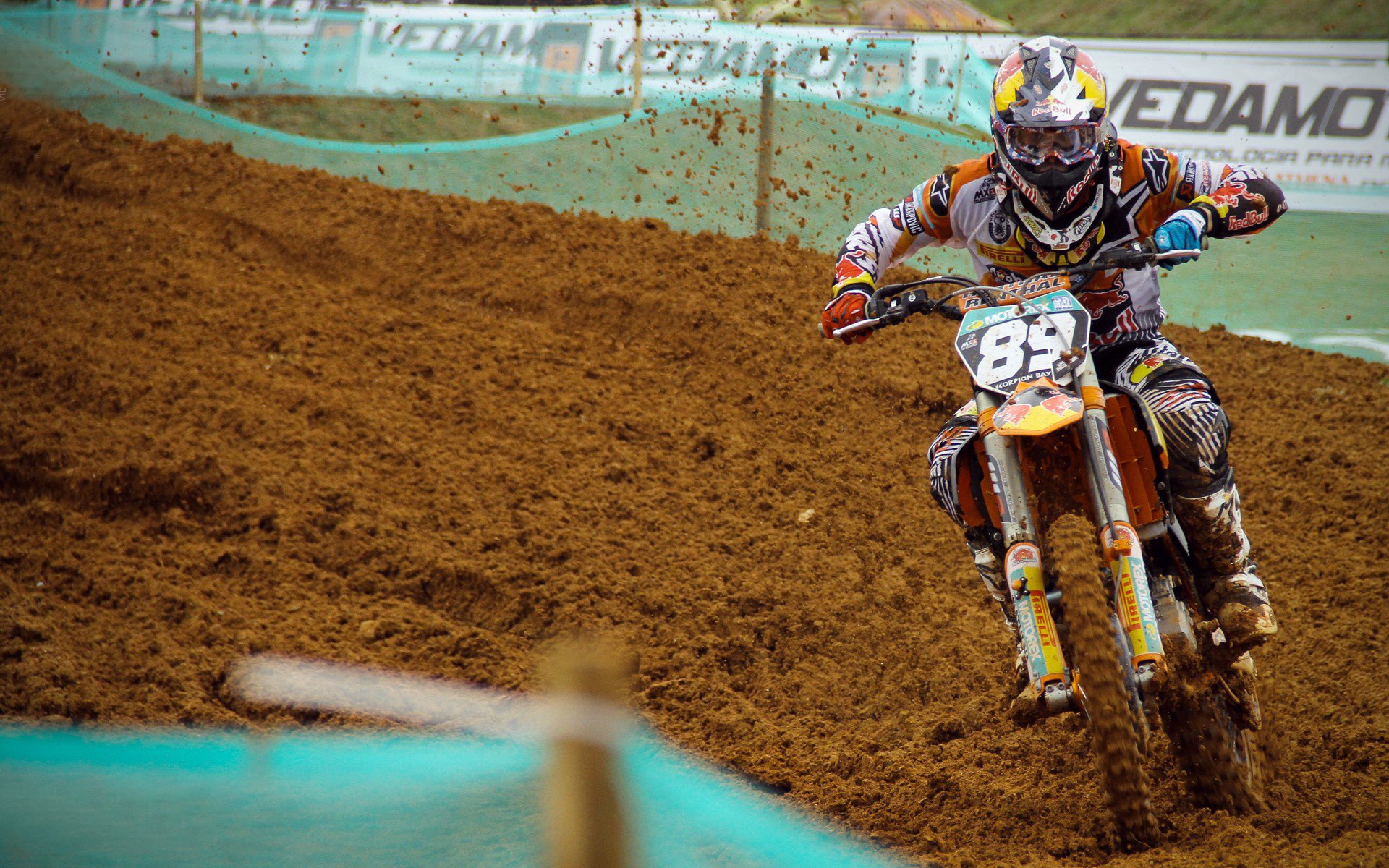 英超火热争冠:激烈拼搏演绎足球经典,英超足球视频